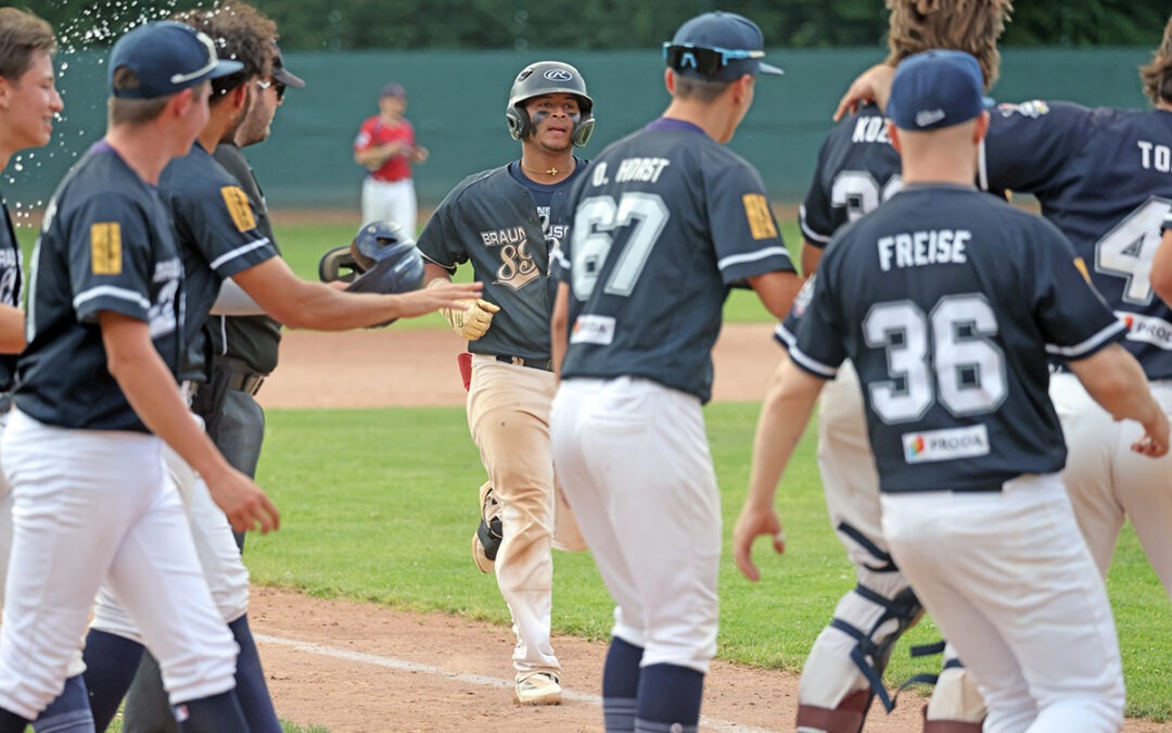 Was für ein Tag! 89ers I sichern sich den Titel „Division Champion“ beim hochklassigen Split gegen die Berlin Roadrunners